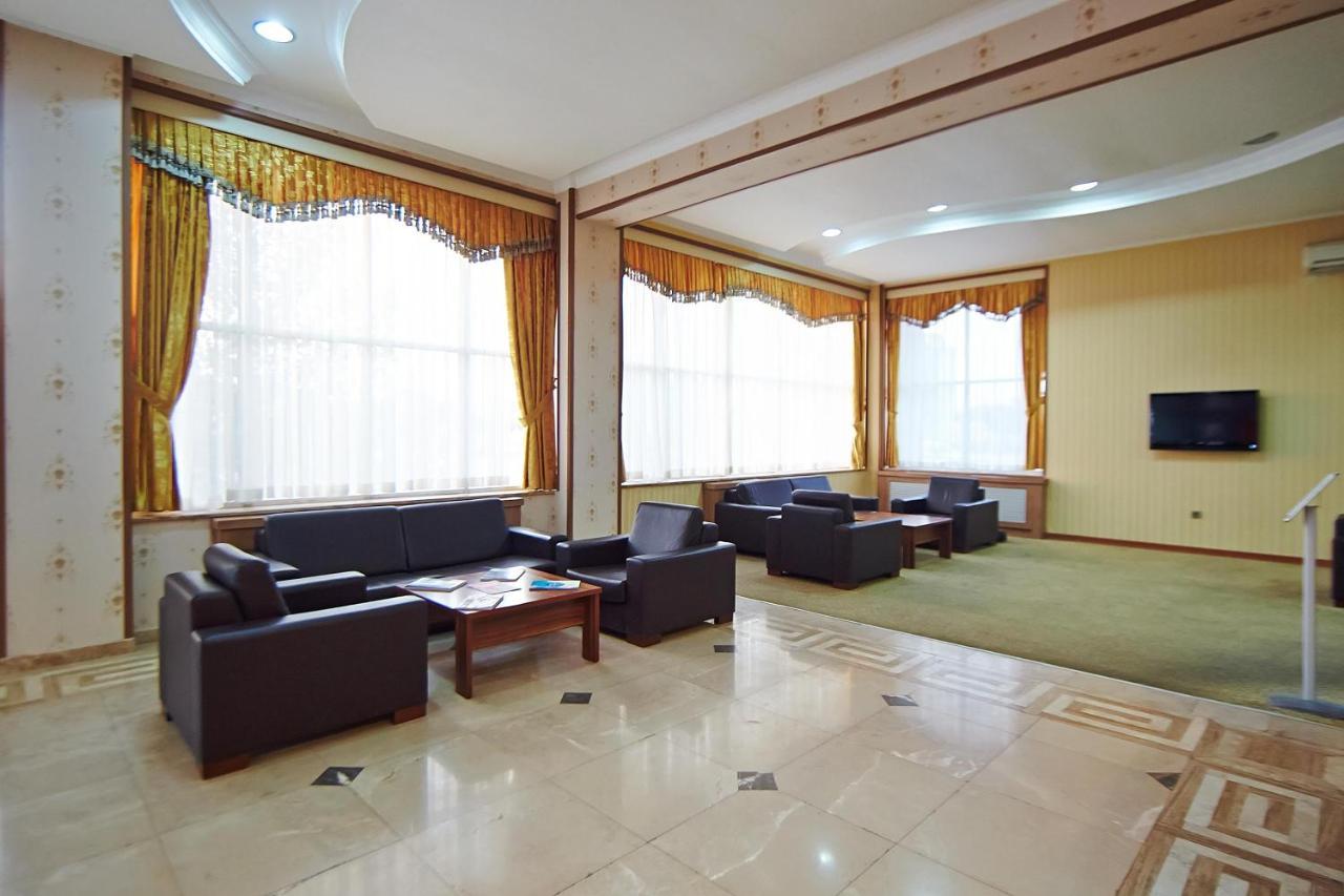 Grand Nakhchivan Hotel Exteriör bild