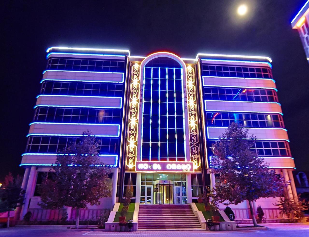 Grand Nakhchivan Hotel Exteriör bild