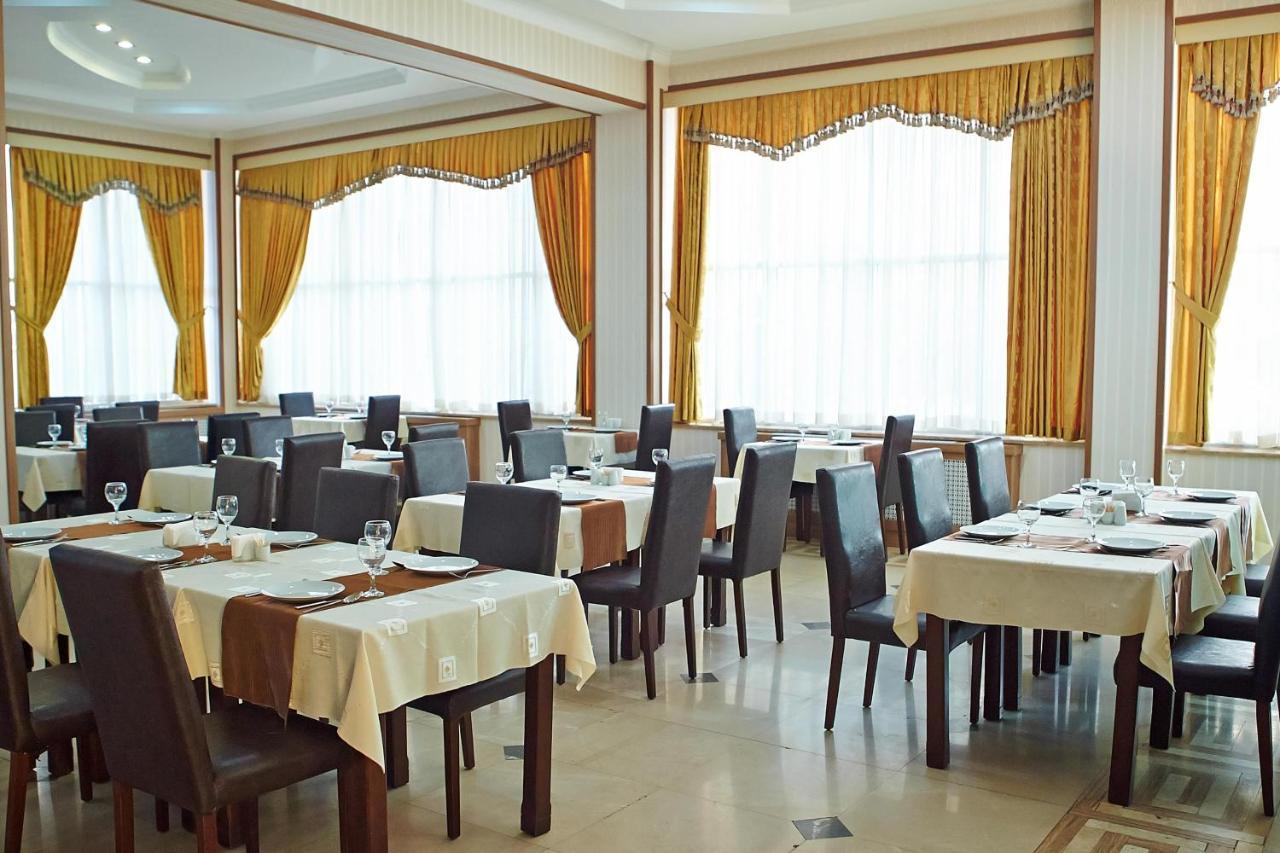 Grand Nakhchivan Hotel Exteriör bild